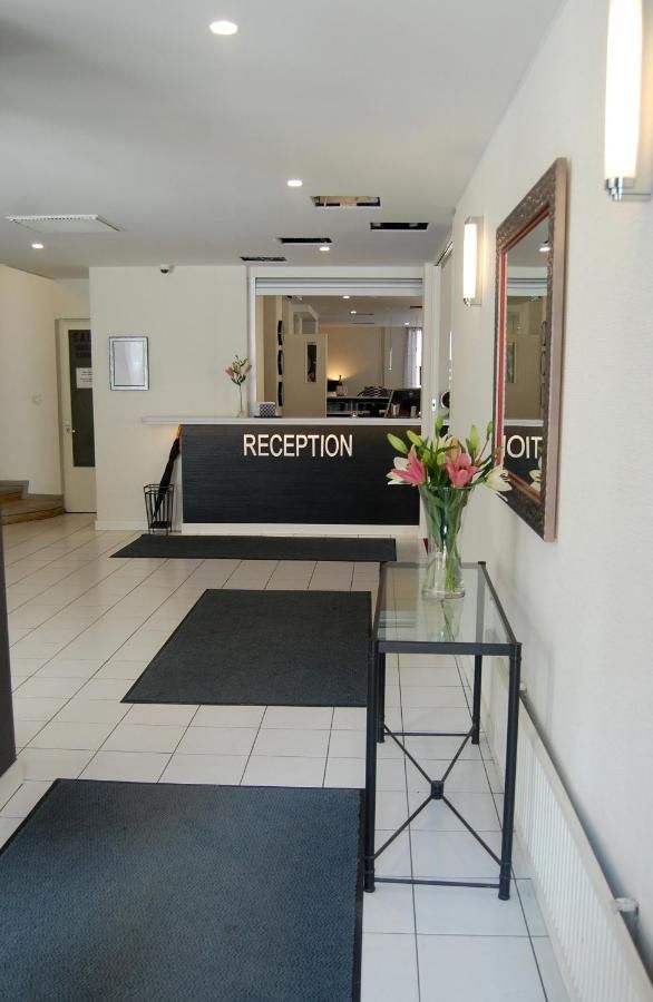 Отель Hotel Hirvi Ээнекоски